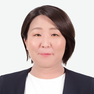山徳有希子
