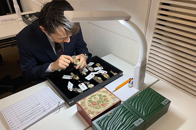 【大阪】検品事務 （ブランド品）　※ポテンシャル